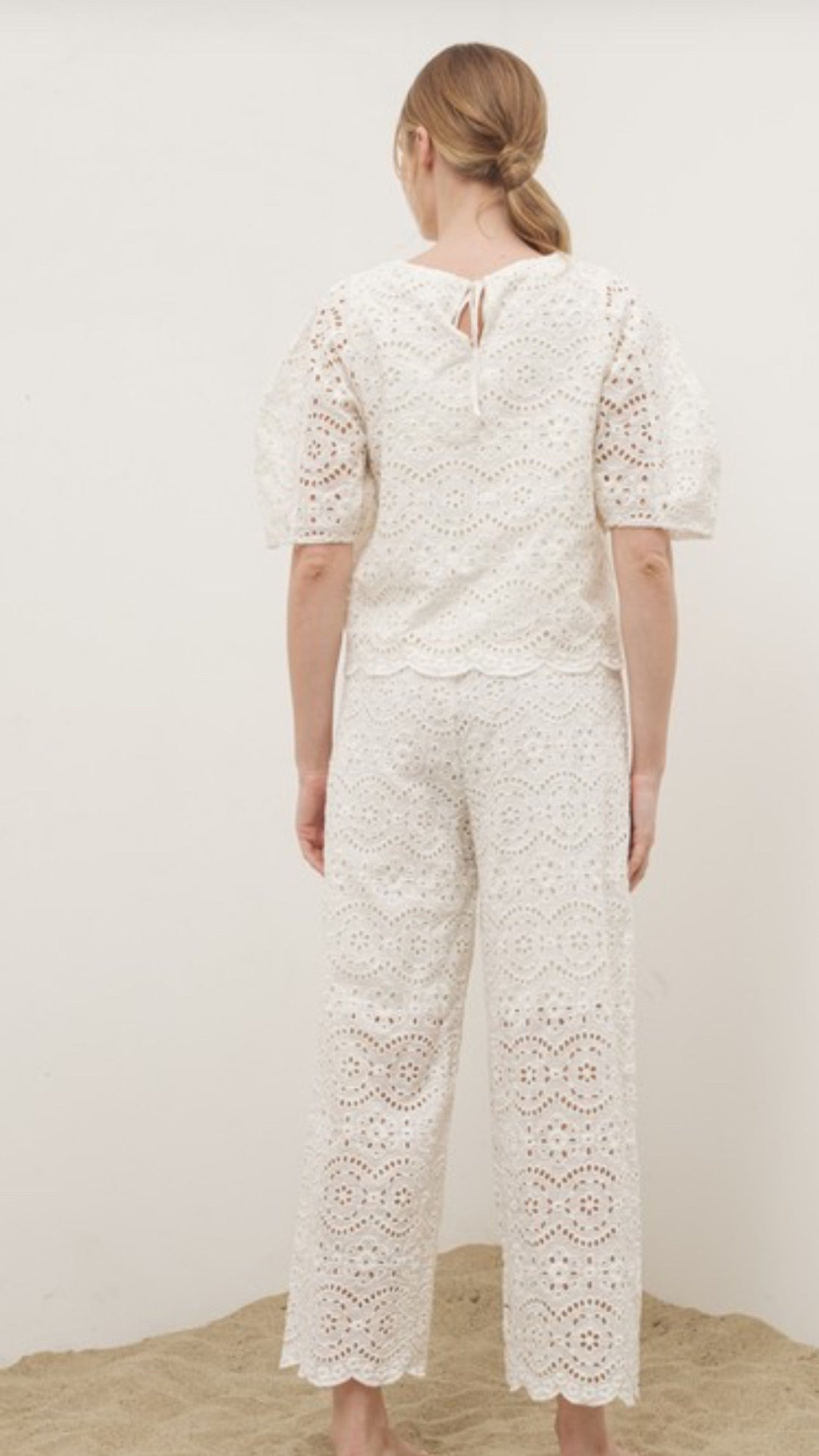 Lucille Eyelet Set